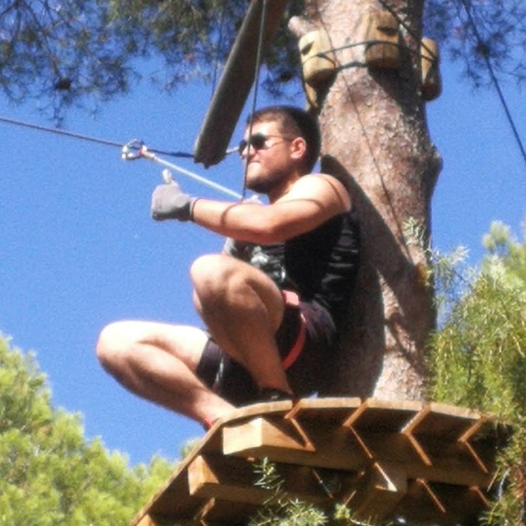 Profil de Houssni, 27 ans, Garage gay à Suberg