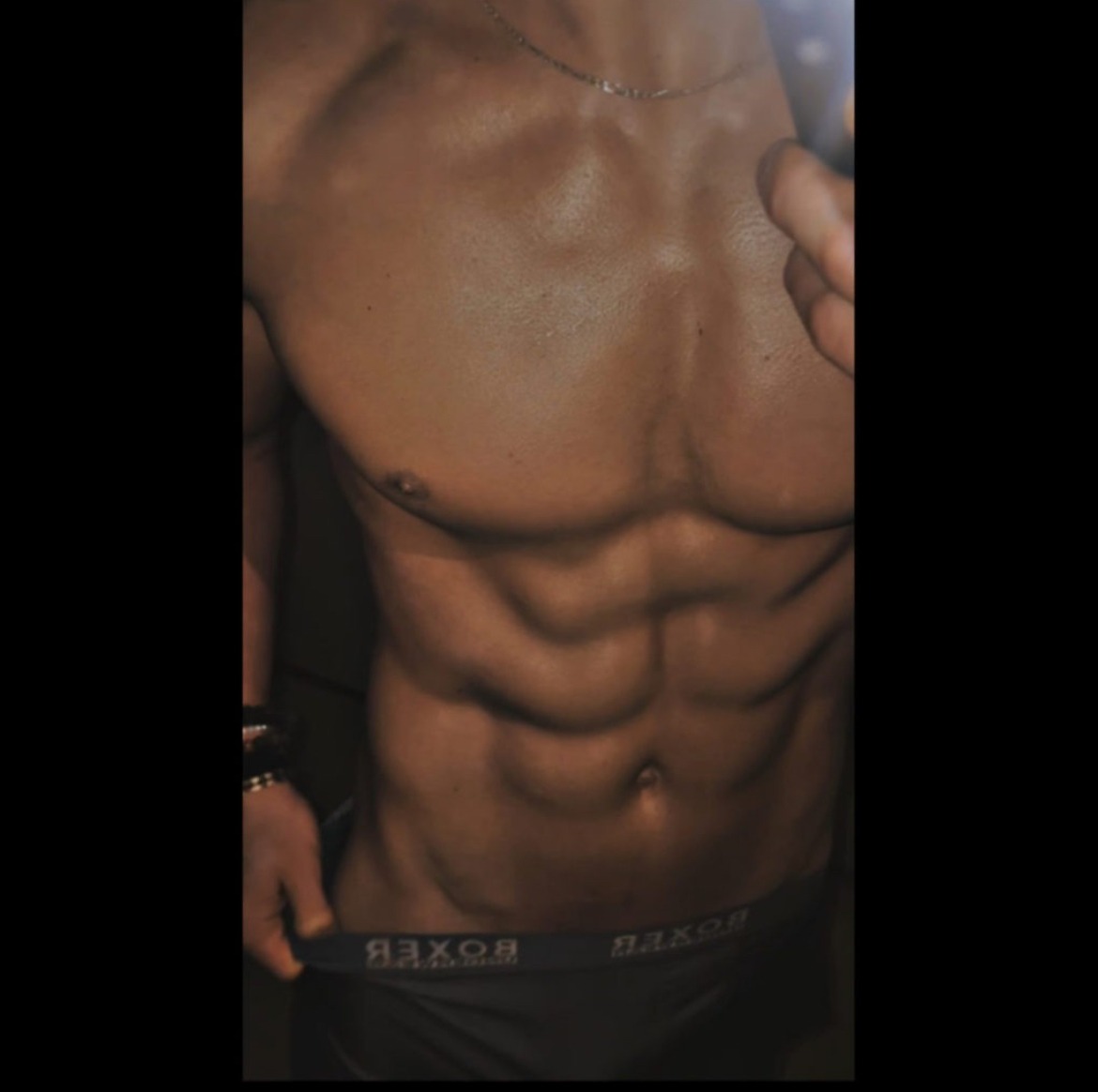 Profil de Eliesse, 24 ans, Garage gay à Pratval
